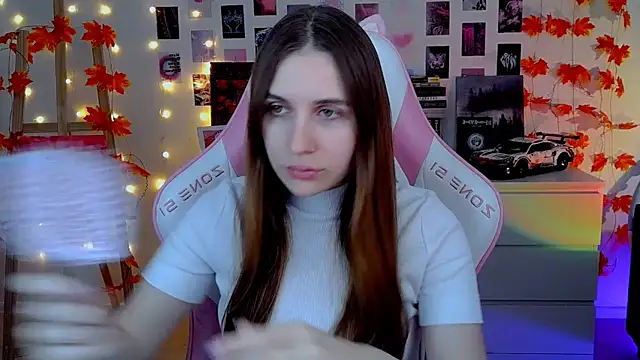 AliceCharmy online show from November 1, 6:15 am