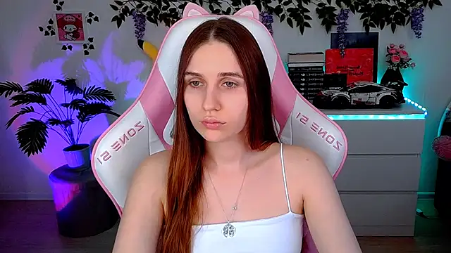 AliceCharmy online show from April 25, 4:04 pm