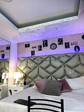 Brenda Garcia online show from October 13, 7:14 pm