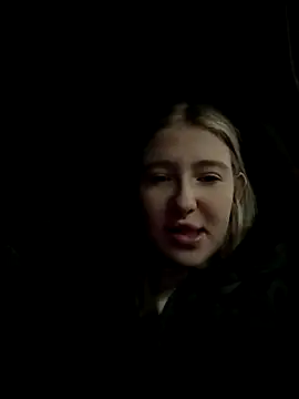 Snapshot of littlebitchess chatting on December 3, 7:23 pm littlebitchess online show from December 3, 7:23 pm