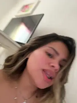 Snapshot of melanny10 chatting on January 1, 3:14 pm melanny10 online show from January 1, 3:14 pm