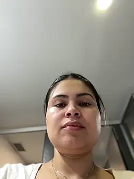 Snapshot of melanny10 chatting on January 18, 12:15 pm melanny10 online show from January 18, 12:15 pm