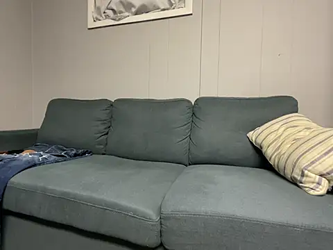 Snapshot of mouser21212 chatting on January 9, 7:31 am mouser21212 online show from January 9, 7:31 am