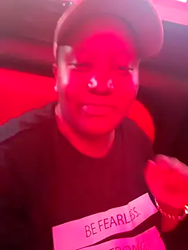 Snapshot of SexyRider8 chatting on December 15, 9:42 pm SexyRider8 online show from December 15, 9:42 pm