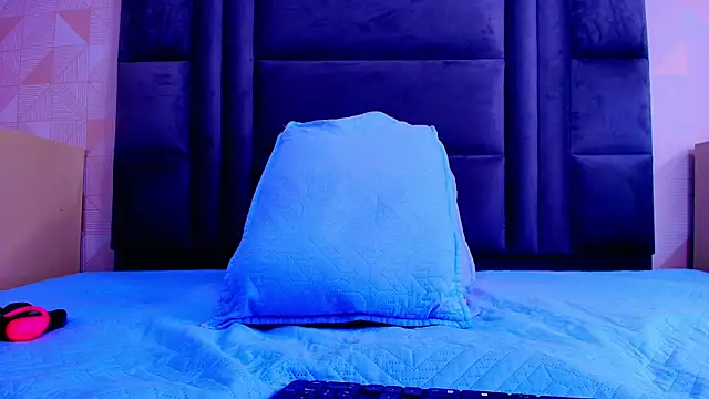 hot dione online show from October 27, 7:18 pm