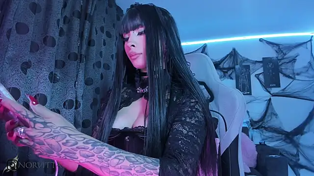 satanbabee online show from October 29, 10:55 pm