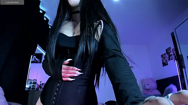 satanbabee online show from June 1, 9:27 pm