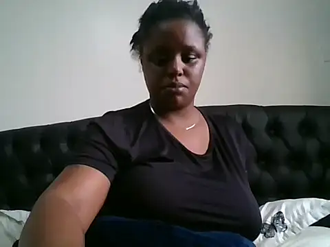 Snapshot of Ebonyxxmodel chatting on November 13, 8:02 am Ebonyxxmodel online show from November 13, 8:02 am