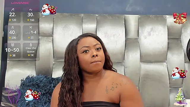 Snapshot of CamilaBenitez chatting on January 12, 1:32 am CamilaBenitez online show from January 12, 1:32 am