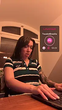 Snapshot of emiliasommer chatting on October 2, 7:54 pm emiliasommer online show from October 2, 7:54 pm