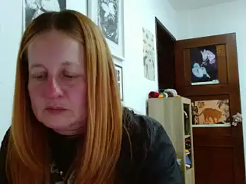 ViioletaMora online show from April 13, 3:23 am