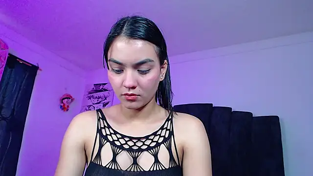 Snapshot of Ariel_Zeo1 chatting on October 22, 7:24 pm Ariel Zeo1 online show from October 22, 7:24 pm