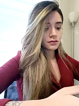 Snapshot of maliciaworld chatting on December 12, 9:37 pm maliciaworld online show from December 12, 9:37 pm