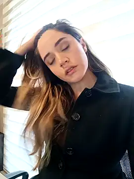 Snapshot of maliciaworld chatting on December 17, 9:16 pm maliciaworld online show from December 17, 9:16 pm