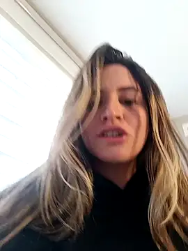 Snapshot of maliciaworld chatting on January 19, 6:32 pm maliciaworld online show from January 19, 6:32 pm