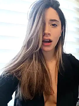 Snapshot of maliciaworld chatting on January 22, 5:17 pm maliciaworld online show from January 22, 5:17 pm