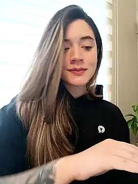 Snapshot of maliciaworld chatting on February 2, 5:04 pm maliciaworld online show from February 2, 5:04 pm