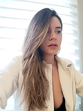 Snapshot of maliciaworld chatting on February 15, 5:07 pm maliciaworld online show from February 15, 5:07 pm