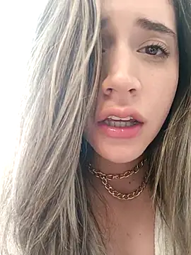 Snapshot of maliciaworld chatting on February 22, 5:02 pm maliciaworld online show from February 22, 5:02 pm