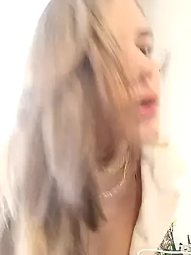 Snapshot of maliciaworld chatting on March 1, 5:05 pm maliciaworld online show from March 1, 5:05 pm