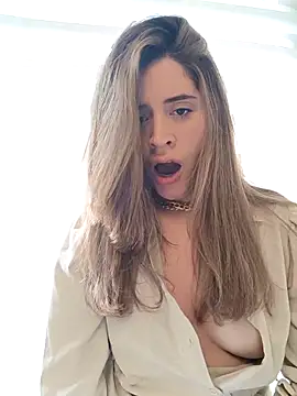 Snapshot of maliciaworld chatting on March 8, 9:08 pm maliciaworld online show from March 8, 9:08 pm