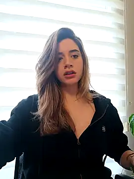 Snapshot of maliciaworld chatting on March 9, 5:06 pm maliciaworld online show from March 9, 5:06 pm