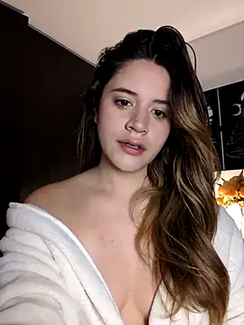 Snapshot of maliciaworld chatting on October 1, 7:47 am maliciaworld online show from October 1, 7:47 am