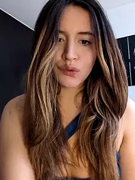 Snapshot of maliciaworld chatting on December 15, 6:12 pm maliciaworld online show from December 15, 6:12 pm