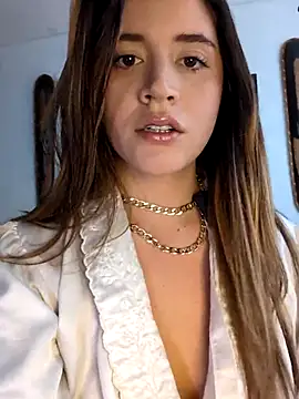 maliciaworld online show from March 28, 8:52 pm