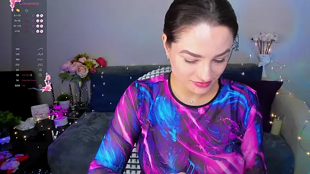 Snapshot of Camilla__one__ chatting on February 27, 7:34 am Camilla one online show from February 27, 7:34 am