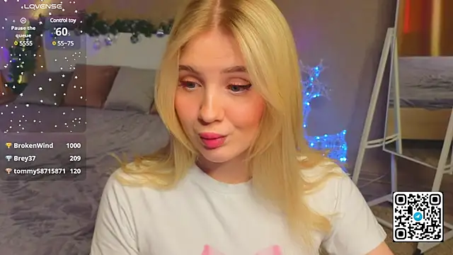 Snapshot of oliviabr0wn0 chatting on January 23, 5:02 am oliviabr0wn0 online show from January 23, 5:02 am