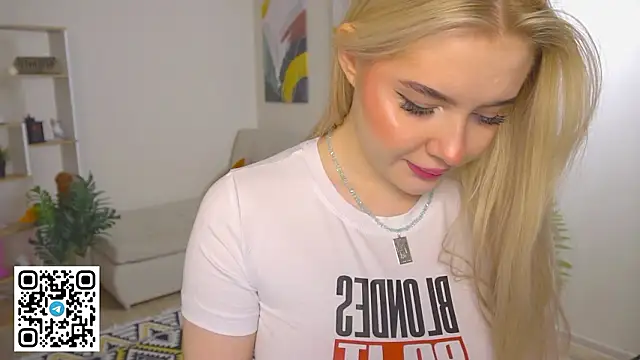 oliviabr0wn0 online show from February 9, 2:04 am