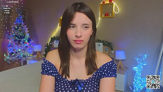 Snapshot of melissaf0rst chatting on December 2, 2:53 am melissaf0rst online show from December 2, 2:53 am