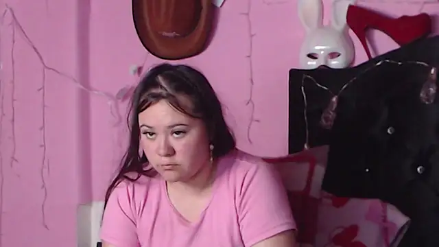 Snapshot of NikkiRous_ chatting on January 21, 4:27 pm NikkiRous online show from January 21, 4:27 pm