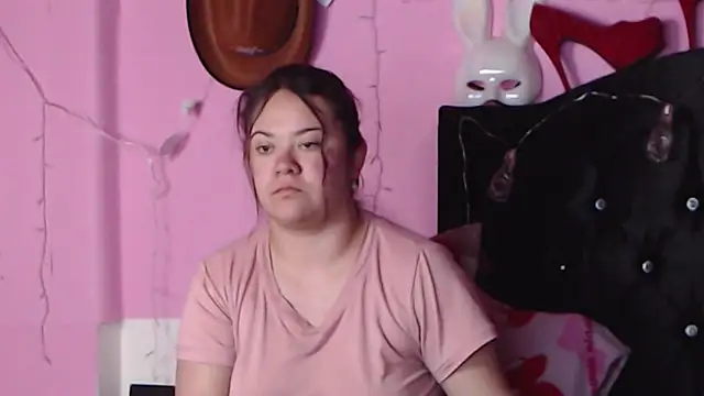 Snapshot of NikkiRous_ chatting on January 24, 1:25 pm NikkiRous online show from January 24, 1:25 pm