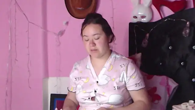 Snapshot of NikkiRous_ chatting on January 25, 2:36 pm NikkiRous online show from January 25, 2:36 pm