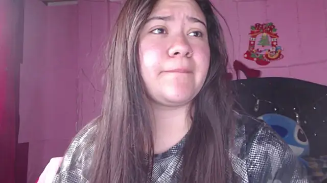 Snapshot of NikkiRous_ chatting on February 6, 2:26 pm NikkiRous online show from February 6, 2:26 pm