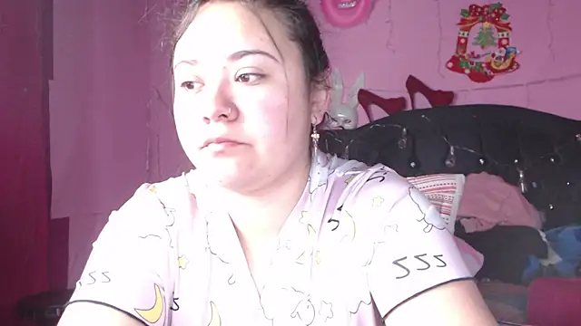 Snapshot of NikkiRous_ chatting on February 14, 11:53 am NikkiRous online show from February 14, 11:53 am