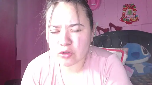 Snapshot of NikkiRous_ chatting on February 15, 12:01 pm NikkiRous online show from February 15, 12:01 pm