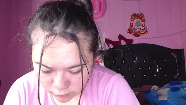 Snapshot of NikkiRous_ chatting on March 5, 12:55 pm NikkiRous online show from March 5, 12:55 pm