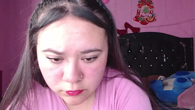 Snapshot of NikkiRous_ chatting on March 5, 7:06 pm NikkiRous online show from March 5, 7:06 pm