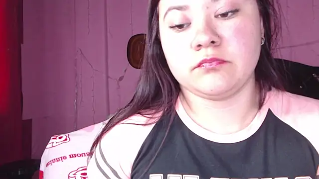 Snapshot of NikkiRous_ chatting on March 11, 7:36 pm NikkiRous online show from March 11, 7:36 pm