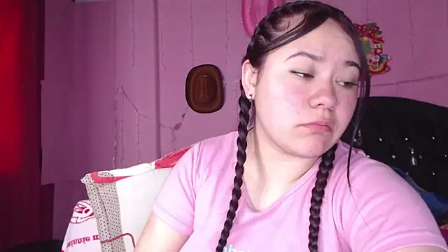 Snapshot of NikkiRous_ chatting on March 14, 3:47 pm NikkiRous online show from March 14, 3:47 pm