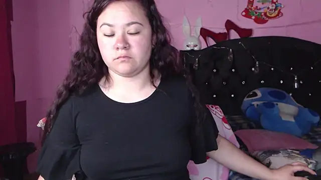 Snapshot of NikkiRous_ chatting on March 17, 3:40 pm NikkiRous online show from March 17, 3:40 pm