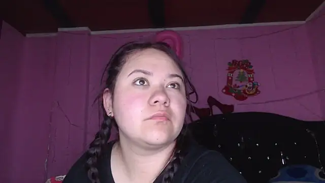 Snapshot of NikkiRous_ chatting on March 21, 1:23 pm NikkiRous online show from March 21, 1:23 pm