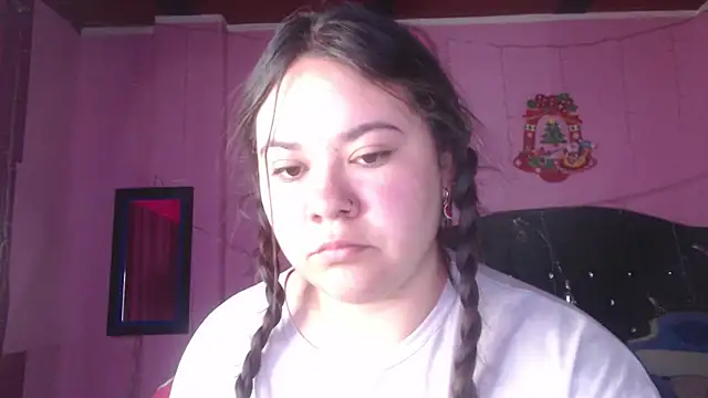 Snapshot of NikkiRous_ chatting on October 10, 10:47 am NikkiRous online show from October 10, 10:47 am