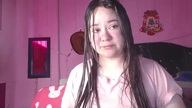 Snapshot of NikkiRous_ chatting on October 12, 1:43 pm NikkiRous online show from October 12, 1:43 pm