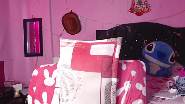 Snapshot of NikkiRous_ chatting on November 19, 1:22 pm NikkiRous online show from November 19, 1:22 pm