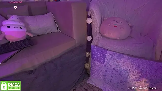 Snapshot of Cheerrysweett chatting on November 27, 12:02 am Cheerrysweett online show from November 27, 12:02 am