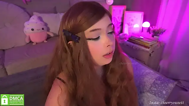 Snapshot of Cheerrysweett chatting on December 14, 1:00 am Cheerrysweett online show from December 14, 1:00 am